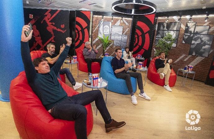 Acción Promocional con Fans Vive LaLiga Santander Jornada 30 ElClásico